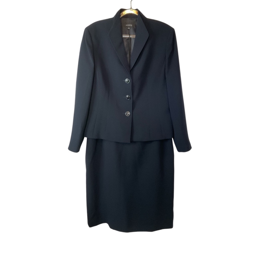 Joneswear Suit